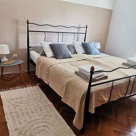 Apartmán Casa Di Nonna Pina, Kuca U Blizini Arene Pula Exteriér fotografie