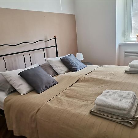 Apartmán Casa Di Nonna Pina, Kuca U Blizini Arene Pula Exteriér fotografie