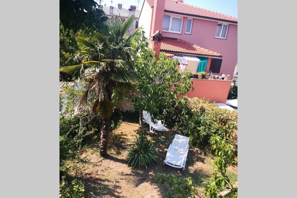 Apartmán Casa Di Nonna Pina, Kuca U Blizini Arene Pula Exteriér fotografie